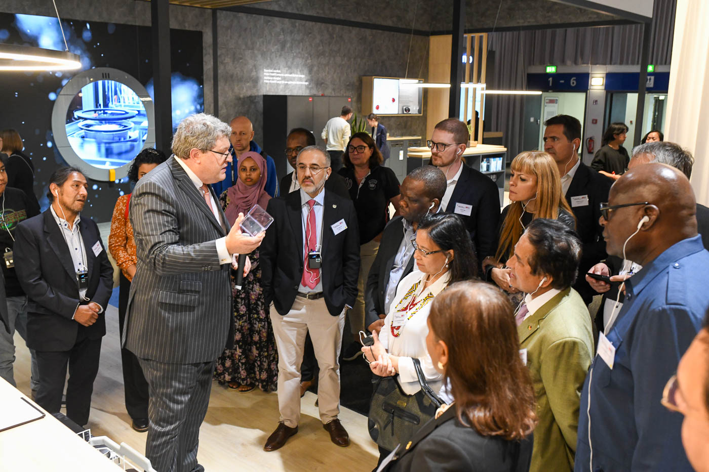 Tour and Evening Reception for Foreign Diplomats
